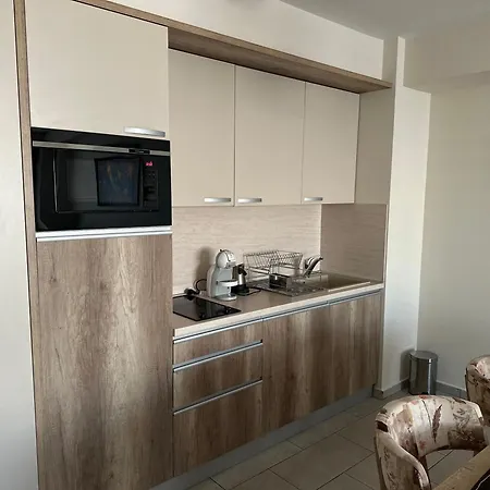 Modern Anni Apartment